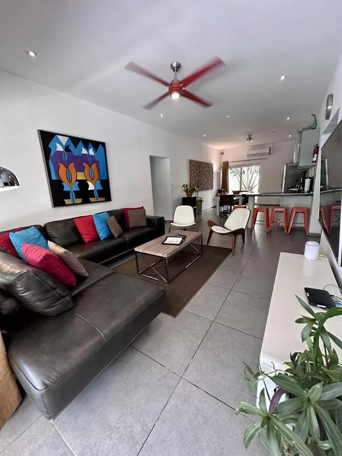 Modern 4Br Villa With Private Pool Walk To Palm Beach 0*,