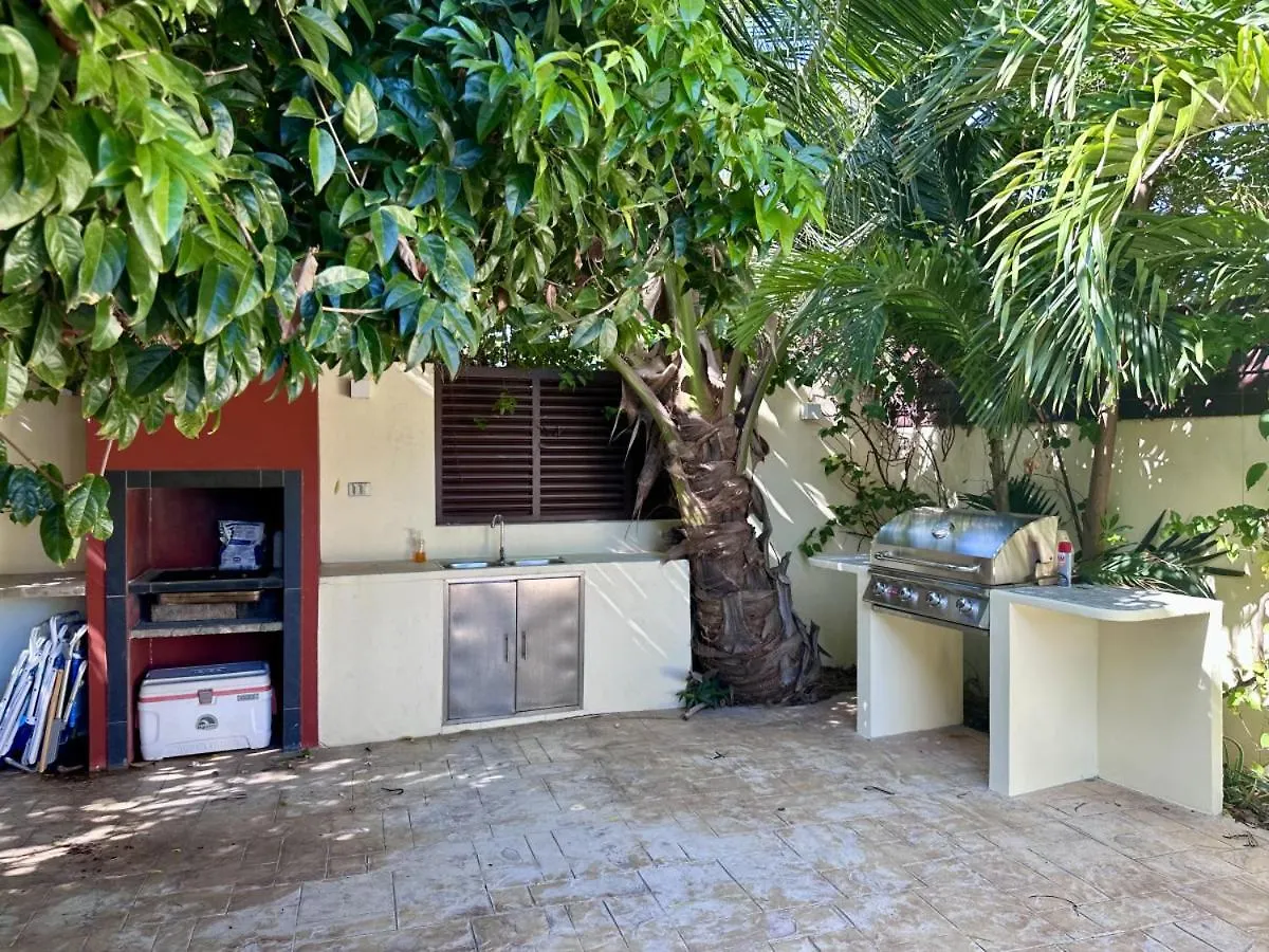 Modern 4Br Villa With Private Pool Walk To Palm Beach